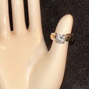 Elegant Gold and Silver Women's Ring